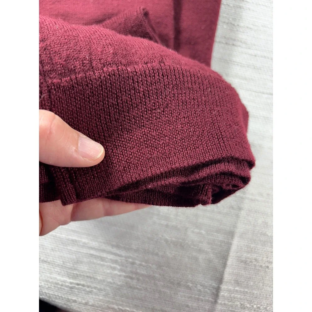 Calvin Klein Italian‎ Merino V Neck Sweater Men's Large Burgundy CK Knit